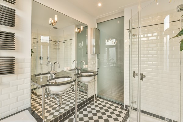 Medium property photo - Van Eeghenstraat 20-1, 1071 GG Amsterdam